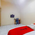 OYO 160 Lontar Residence Near Bina Sehat Hospital Mandiri